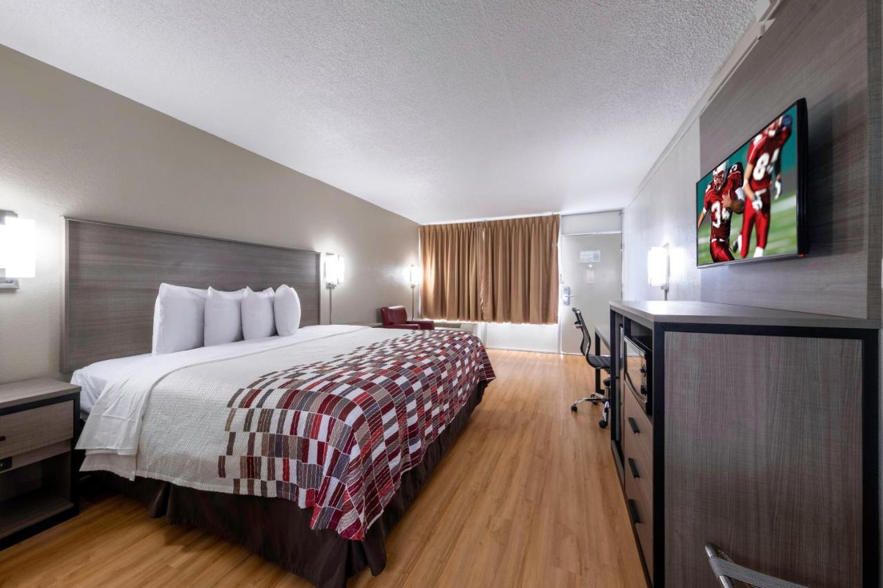 Red Roof Inn Шарлотсвилл Экстерьер фото