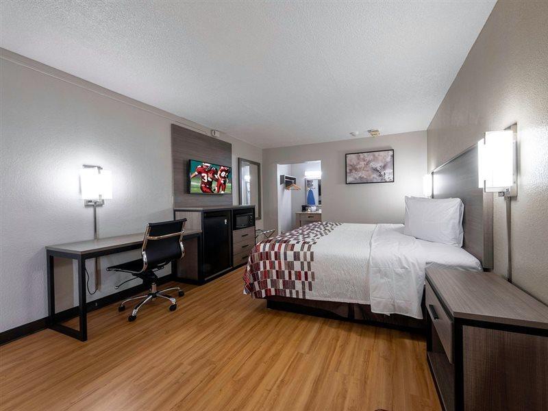 Red Roof Inn Шарлотсвилл Экстерьер фото